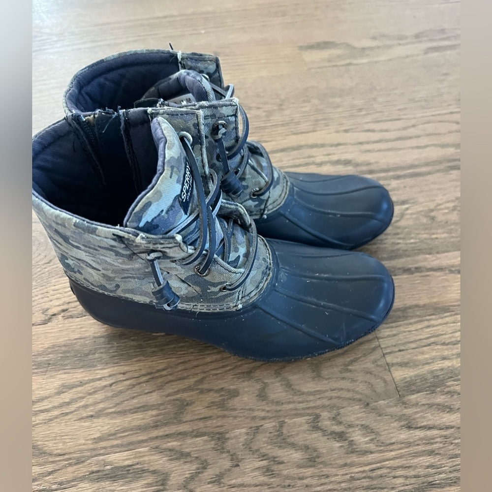 Sperry rain boots